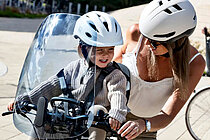 Kindersitz von Urban Iki mit Windschild.