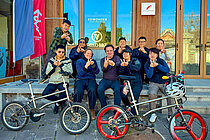 Vello-CEO Valentin Vodev (Mitte) in China.