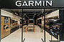 Eingang eines Garmin-Brand Stores.