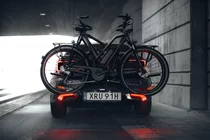 Thule Epos Park Secure Fahrradträger mit Parksensoren