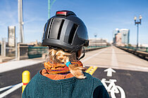 «360° SmartLED»-System an einem Helm.