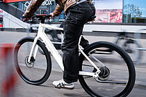 Schlanker, urbaner E-Flitzer mit «Hub Line»-Antrieb.