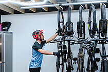 Hänge-Vorrichtung von Stashed Products.