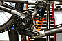 Pinion-Getriebe und Gates-Zahnriemen an Downhill-Bike von Atherton.