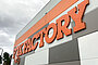Firmenlogo am Montagewerk von Fox in Gainesville, Georgia.