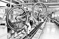 Montage von E-Bikes der Marke Sparta in Heerenveen.