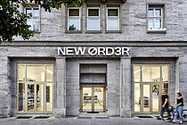 Fassade von New 0rd3r-Bikeshop in Berlin.