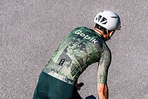 Rennradfahrer in Gobik-Bikewear.