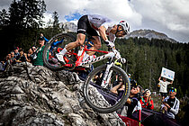 Nino Schurter im Crosscountry-Renneinsatz.
